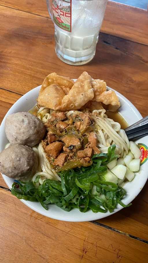 Bakso & Mie Ayam Kingkong 3 9