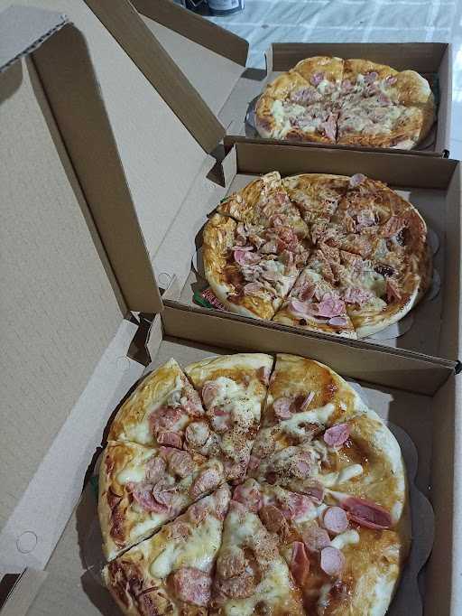 Handmade Pizzatan Cabang Mrisen Caturharjo, Sleman 2