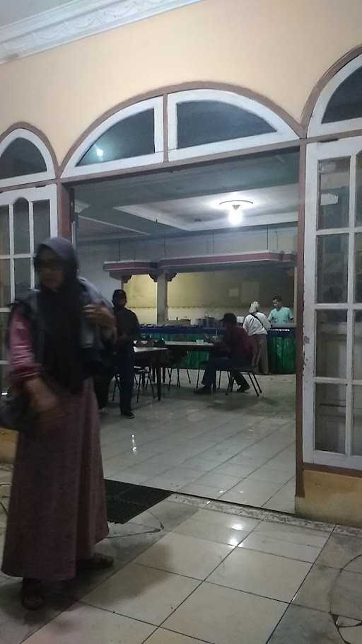 Rumah Makan Sinar Minang - KRT Pringgodiningrat Sleman 5