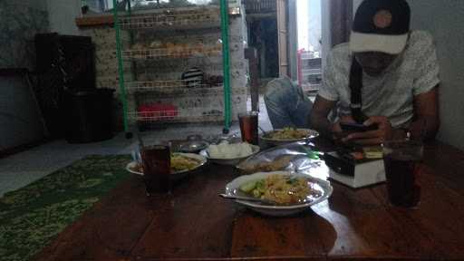 Warung Mie Pak Karni 4