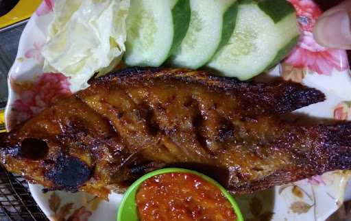 Ayam Bakar Mantull 3