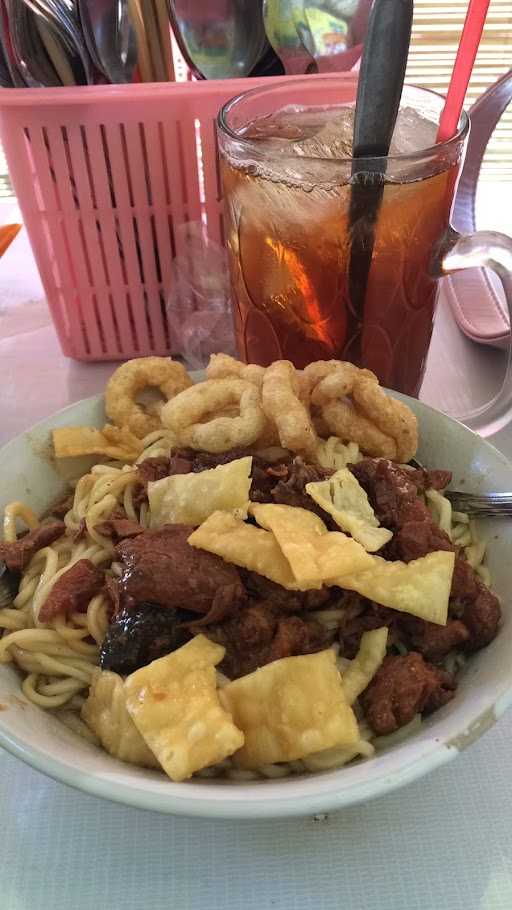 Mie Ayam Pojok Lapang 3