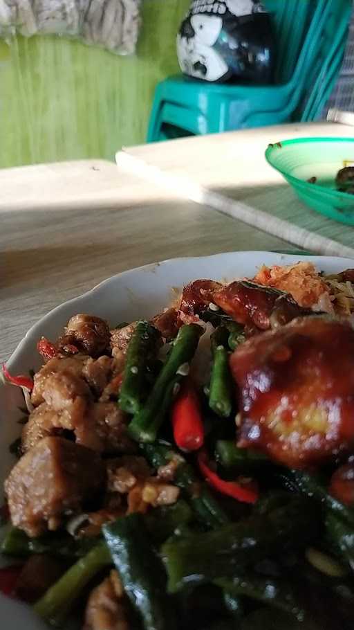 Warung Makan Putra Arjom 2