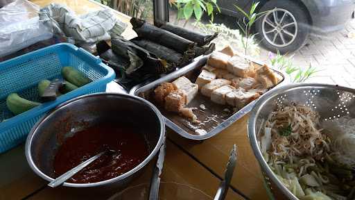 Warung Makan Mama Tiwi 4