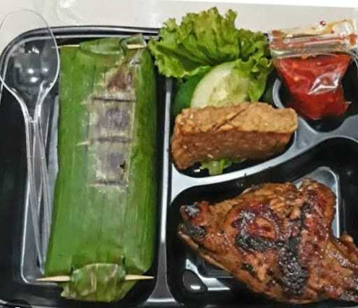 Nasi Bakar & Ayam Bakar/ Goreng Fitriana 6