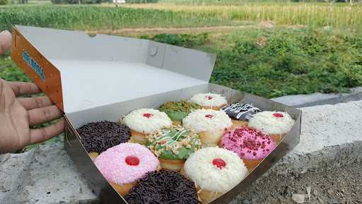 Mh Donat & Bakery 1