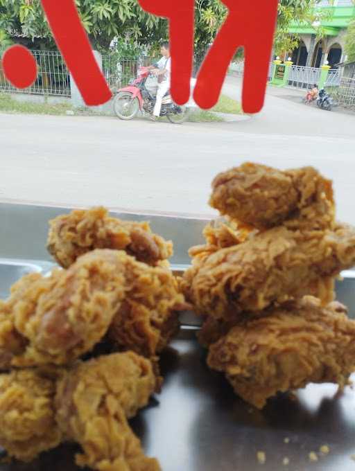 Mina Fried Chicken 4