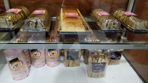 Risa Rasa Cake & Bakery 9