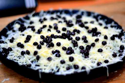 W1 Black Martabak 1