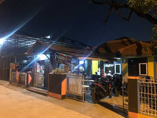 Cafe Kopi Tahlil Doeloe 5