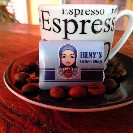 Heny'S Coffee & Eatery 6