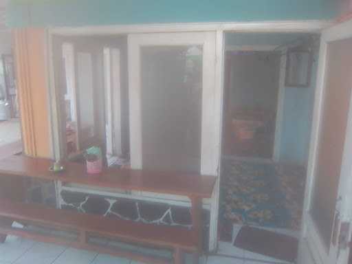 Rumah Makan Padang Amelqis 4