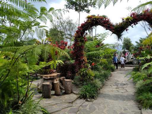 Rumah Makan Saung Soreang 8