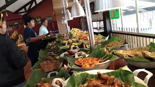 Warung Nasi Ampera Soreang 8