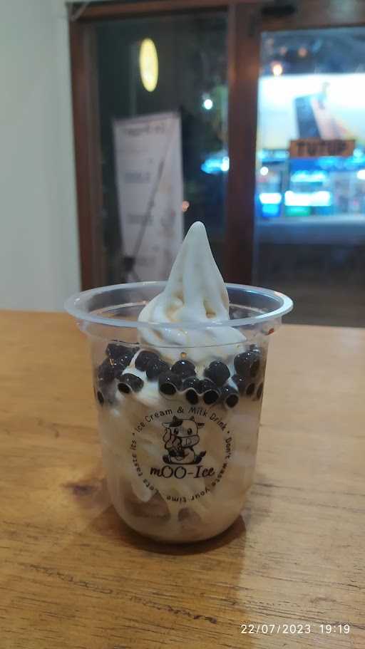 Moo-Ice (Ice Cream & Milk Drink) 10