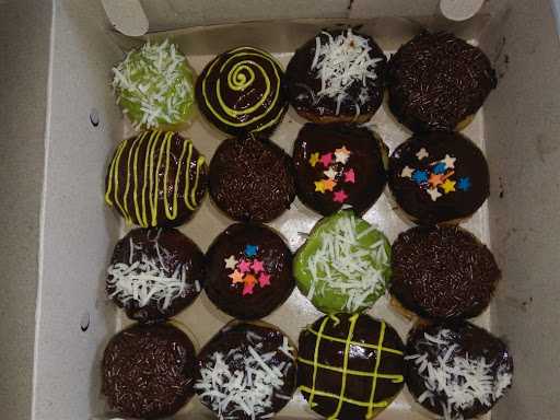 Donat Karakter 4