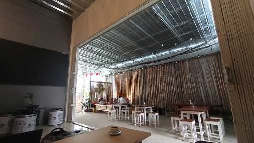 Kesumba Cafe 9