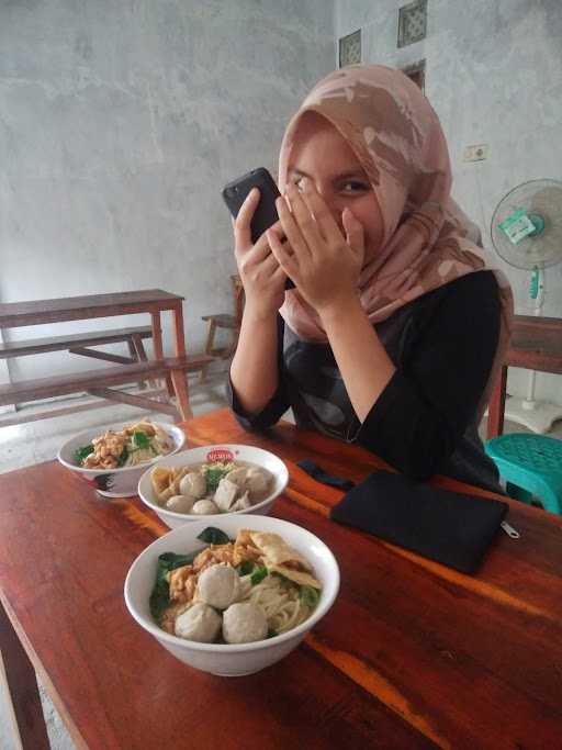 Mie Ayam & Bakso Comal 2