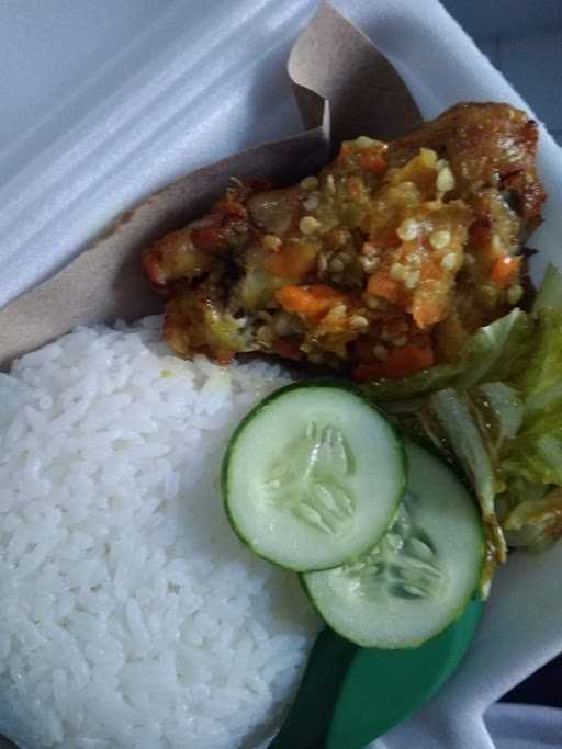 Warung Ayam Geprek Alif 8