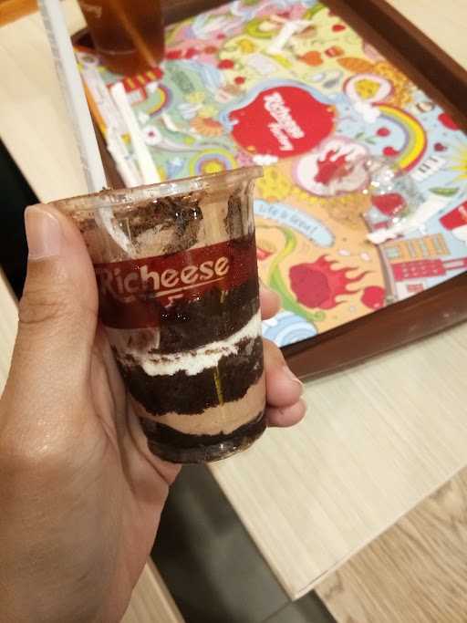 Richeese Factory Kota Subang 3