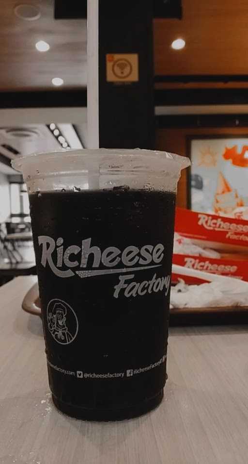 Richeese Factory Kota Subang 7