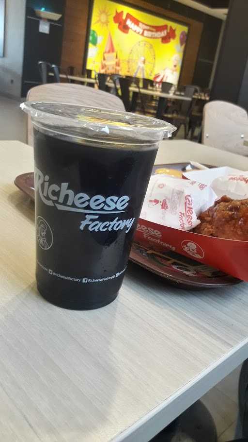 Richeese Factory Kota Subang 9