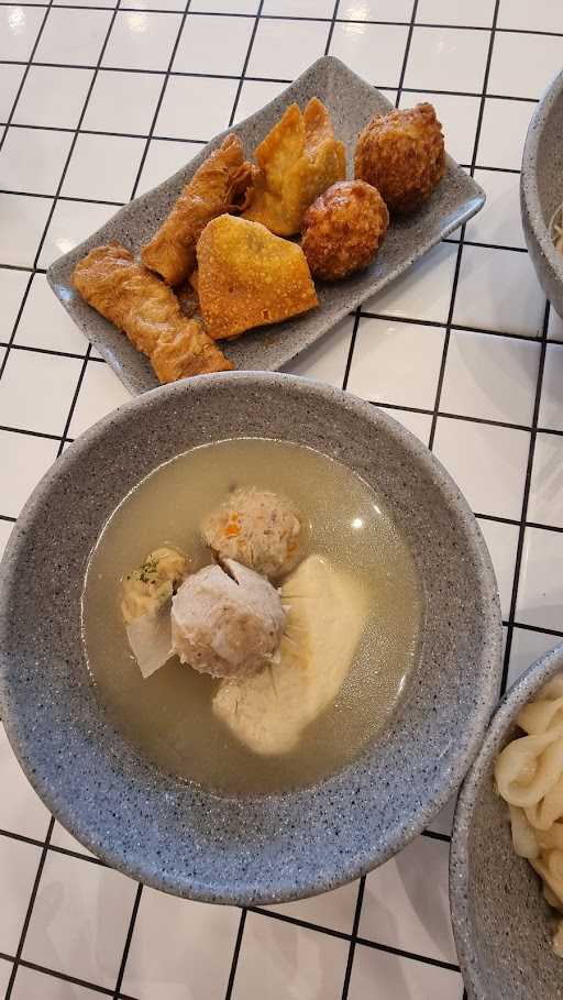 Bakbi Bakso Bakwan Babi - Gading Serpong 8