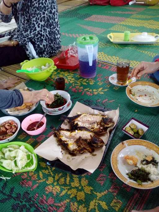 Warung Makan Gaul 4