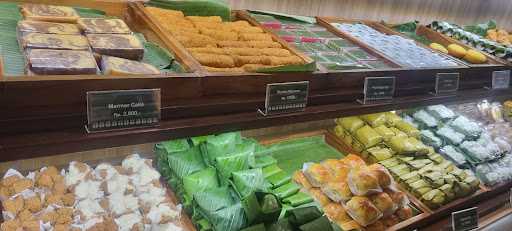 Sari Sari - Aneka Kue Jajan Pasar 9