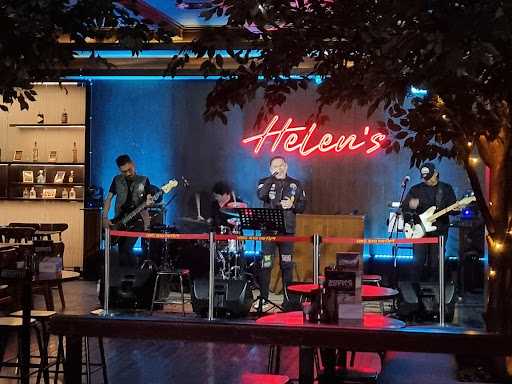 Hw Helen'S Live Bar Bandung 9