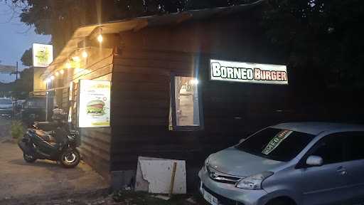 Borneo Burger Sarijadi Perintis 3