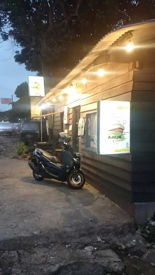 Borneo Burger Sarijadi Perintis 1