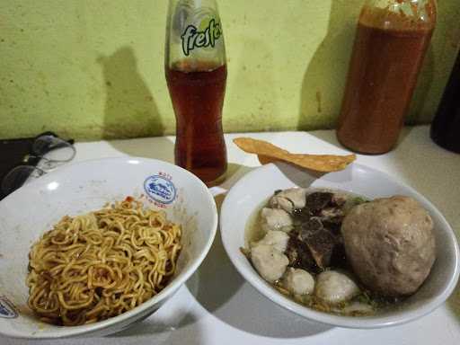 Mie Bakso Bola Dunia 8