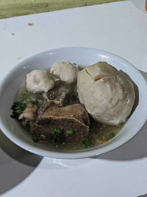 Mie Bakso Bola Dunia 1