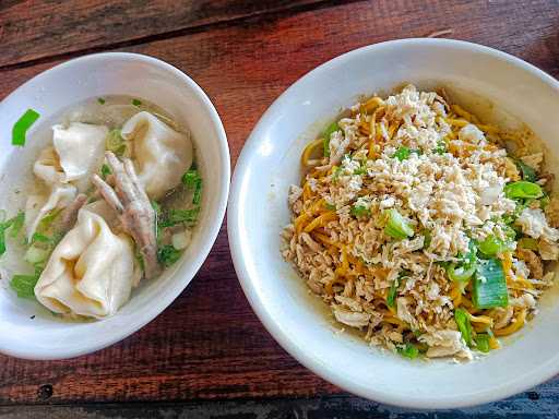 Mie Yamin Bakso Bejo Pasteur 4