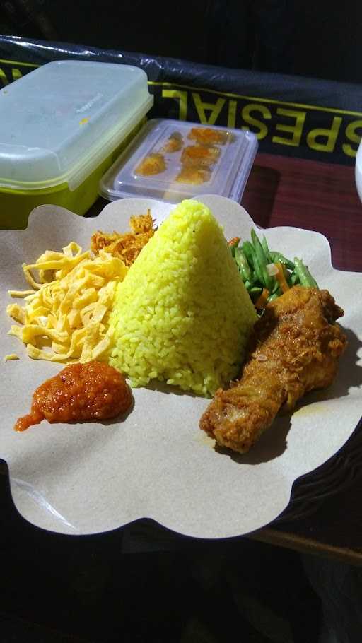 Republic Sangu Koneng / Nasi Kuning 4