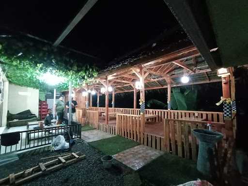 Rumah Makan Padang Putra Utama 9