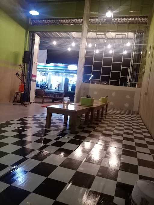 Warung Sunda Prasmanan Mitra Sukajaya 10