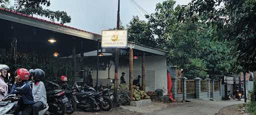 Warung Es Kelapa Cibakung 8