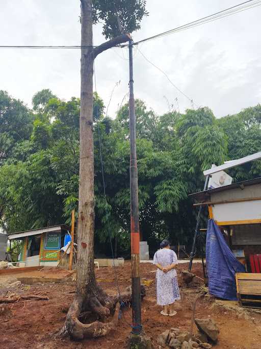 Warung Es Kelapa Cibakung 3