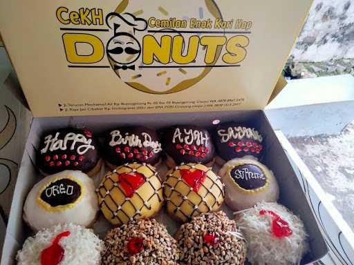 Cekh Donuts 3