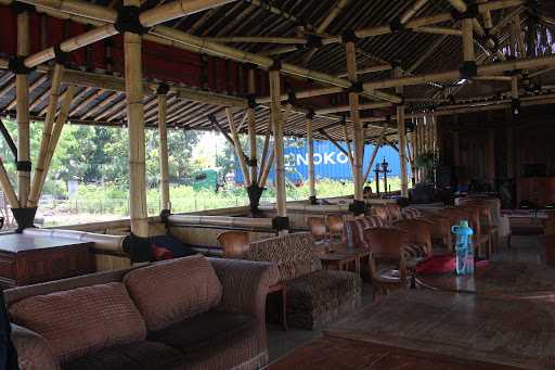 Istana Sate Saung Jago 10