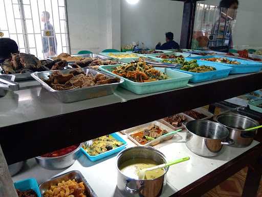 Rumah Makan Sunda Kersen Hj. Een 3