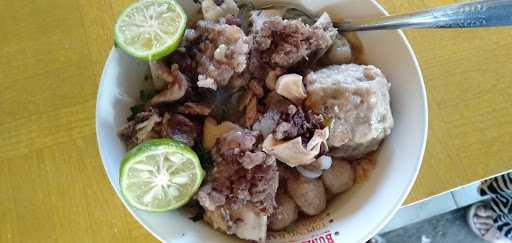 Yumna Mie Baso Urat 3