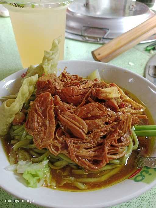 Saung Mie Ayam Hejo Ciarileu 4