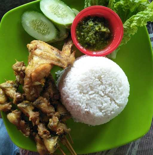 Ayam Goreng & Bakar Pengkolan Goalpara 9