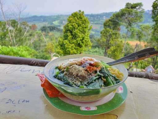 Gunung Geulis Rest Area 1