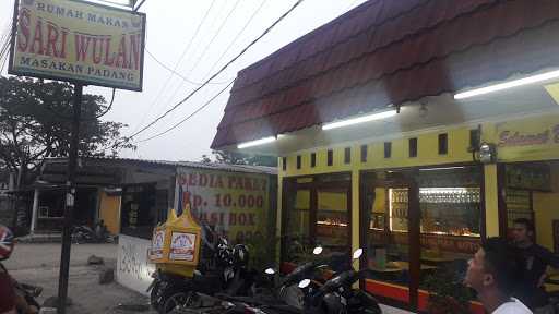 Rumah Makan Padang Sariwulan 9