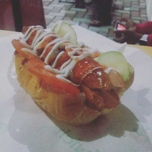 Vaneeta Burger 'N Hotdog 5