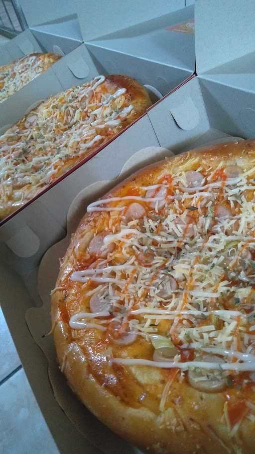 Zaki Pizza 1